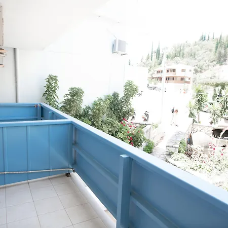 Afroditi Pansion Áyios Nikítas