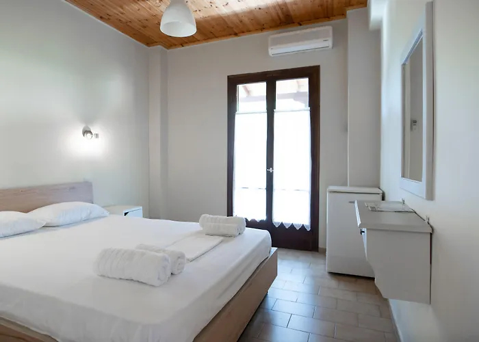 Afroditi Pansion Appartement Áyios Nikítas