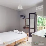 Afroditi Pansion Apartament Áyios Nikítas