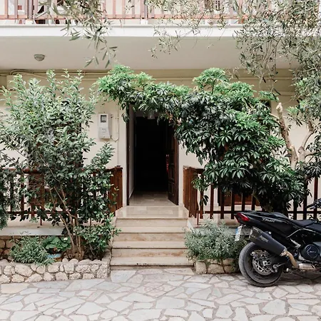 Apartment Afroditi Pansion Agios Nikitas
