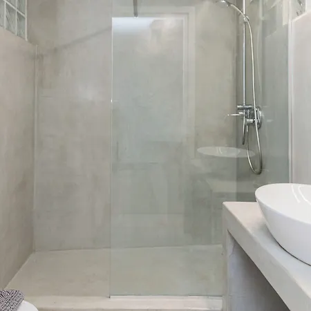 Afroditi Pansion شقة *