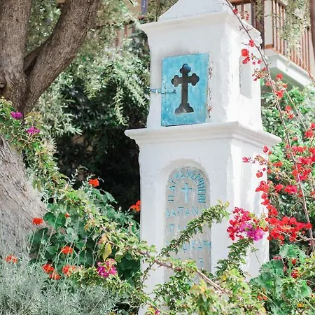 Afroditi Pansion * Agios Nikitas